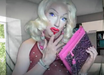 Pic of Beautiful Transgender Girl Modeling Amanda Lepore Look