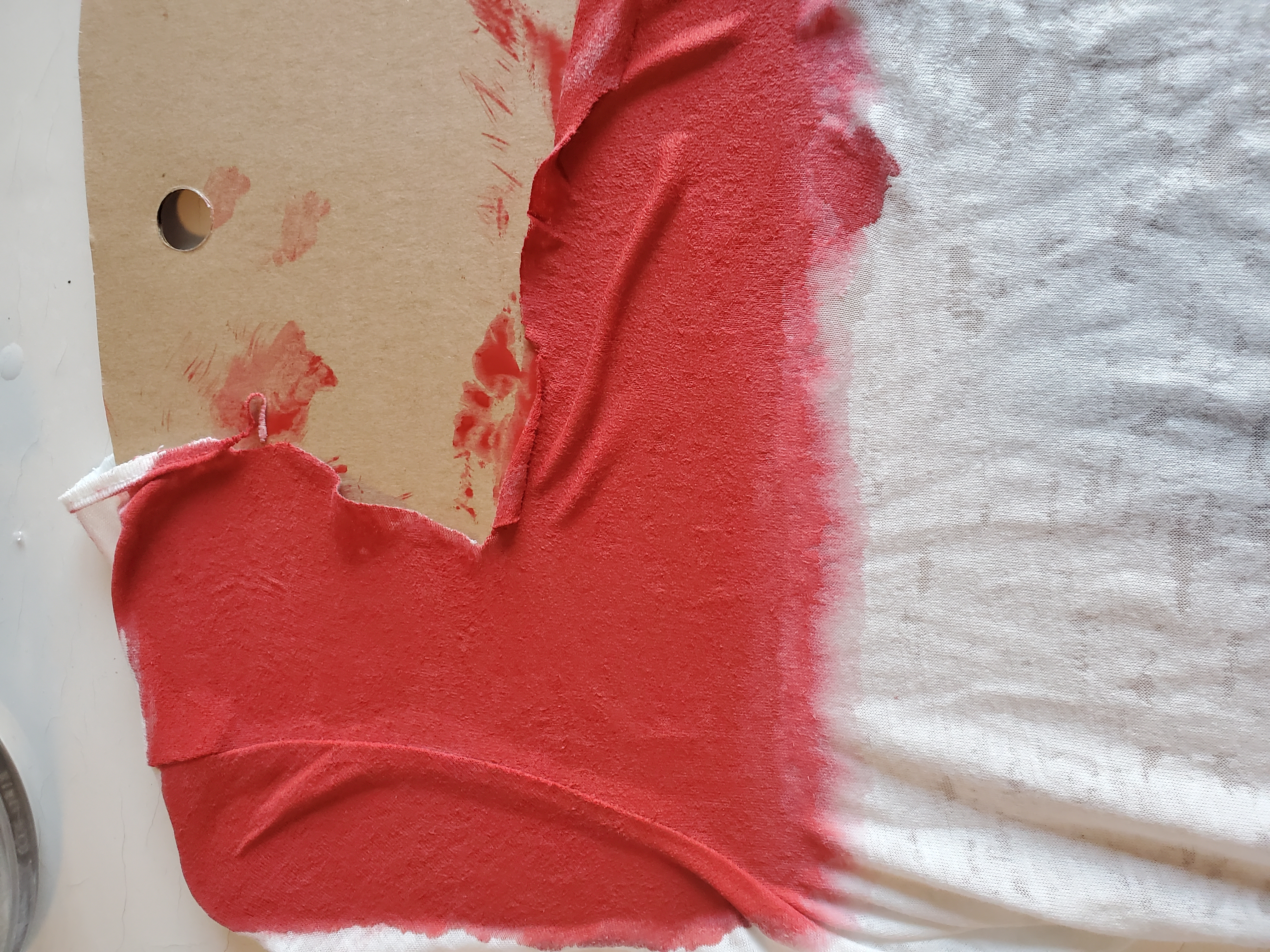T-Shirt red edge after blurring