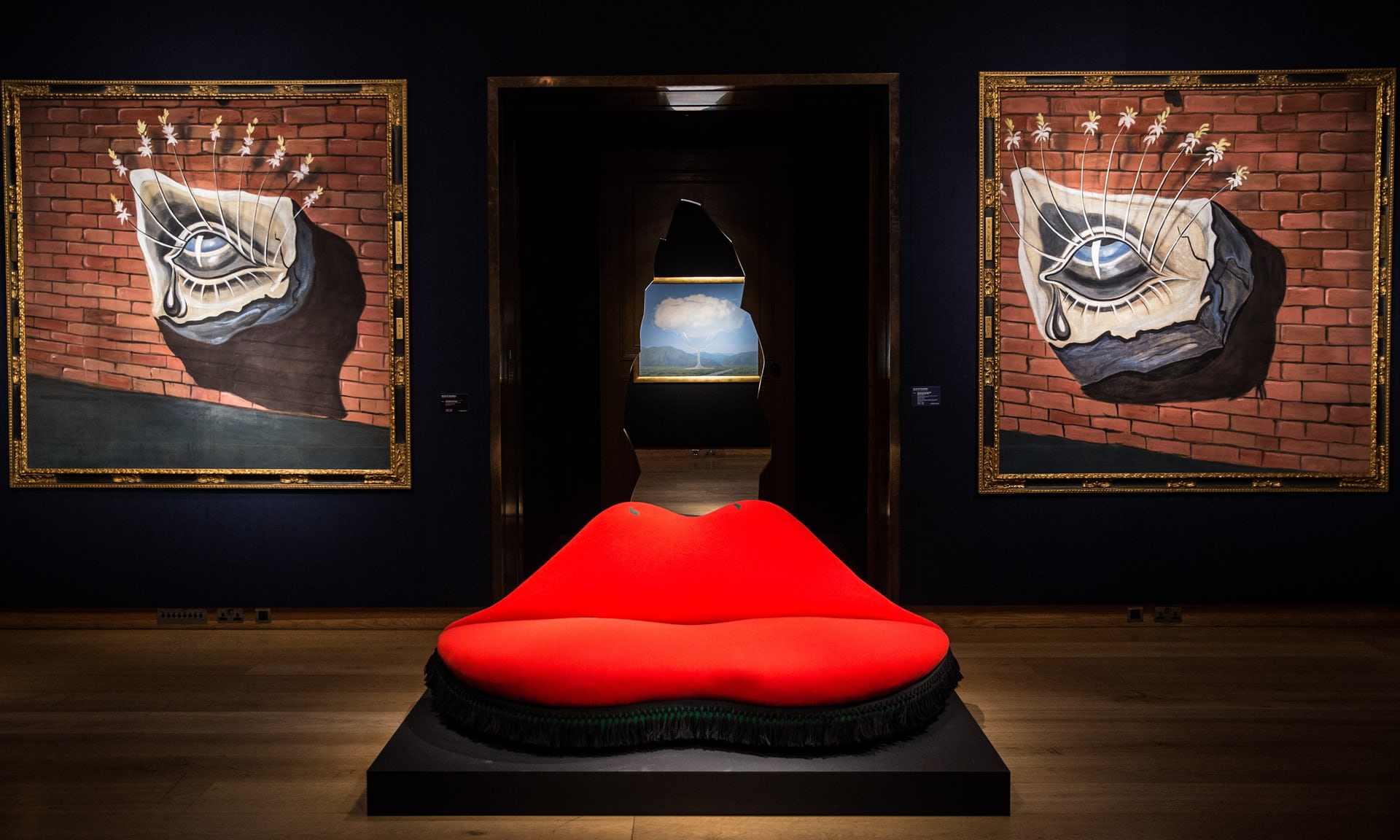 Dali's sculpture of Mae West's lips, forming a couch.